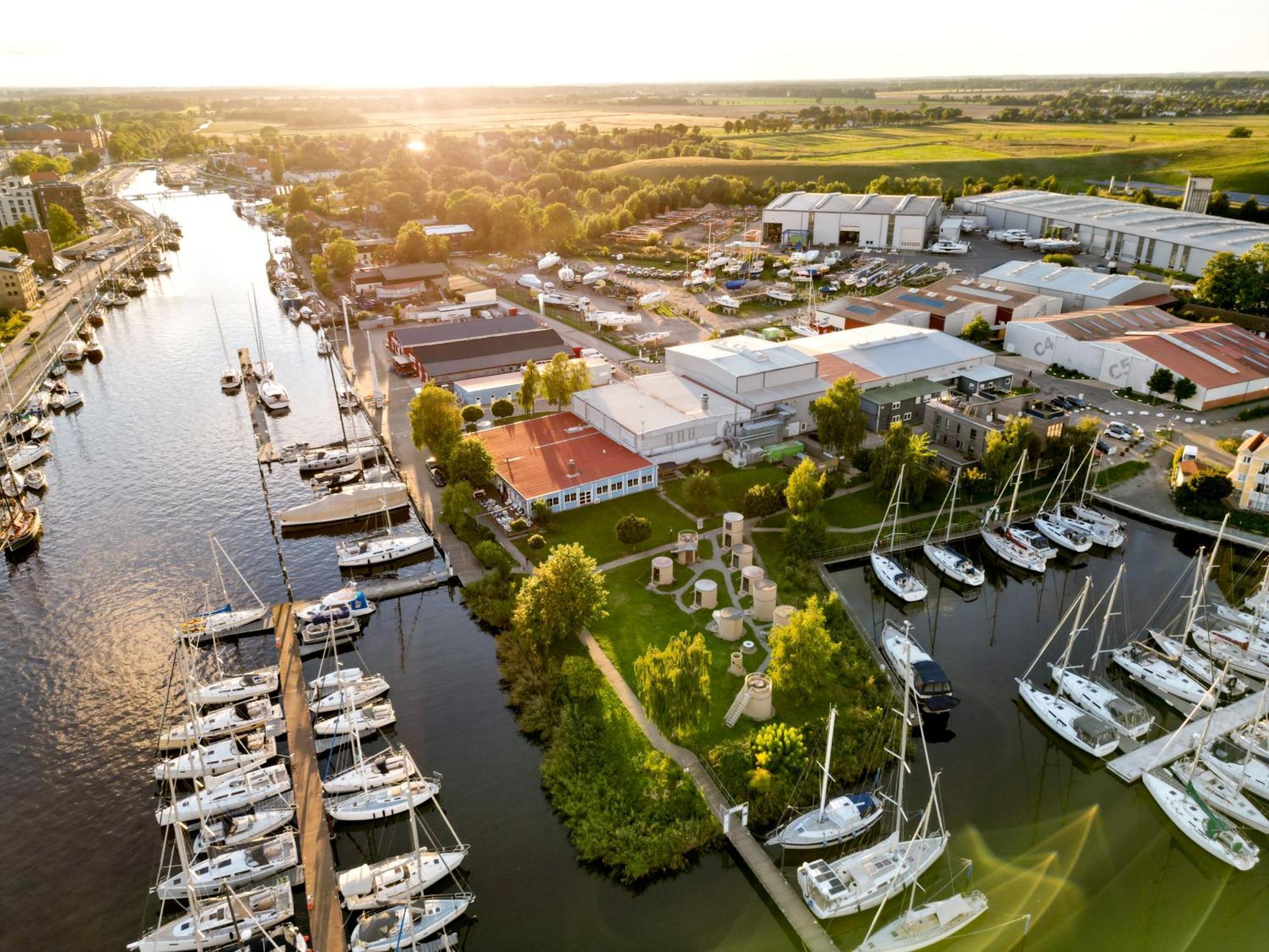 Slube Am Yachthafen Greifswald Hotel Exterior foto